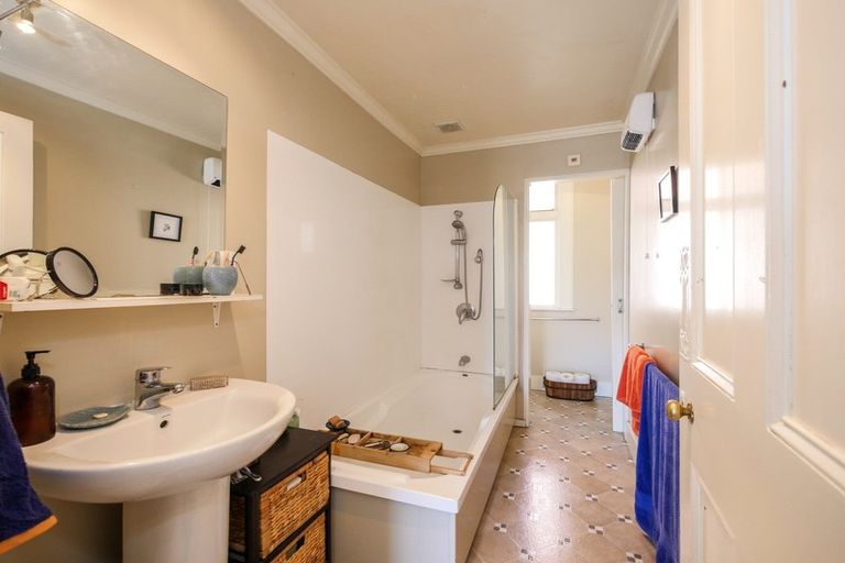 Photo of property in 26 Hereford Street, Roslyn, Dunedin, 9010