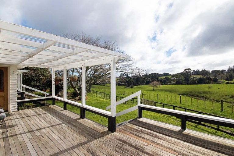 Photo of property in 65 Ruebe Road, Buckland, Pukekohe, 2677
