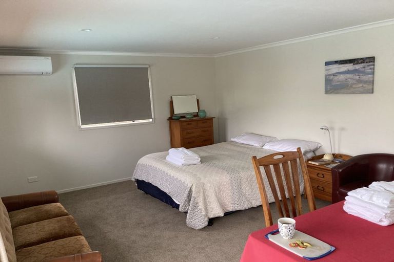 Photo of property in 71 Mills Road, Brooklyn, Wellington, 6021