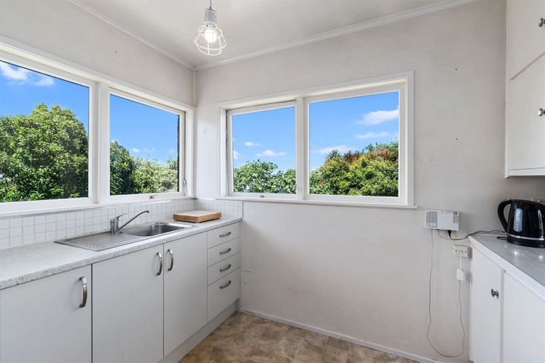 Photo of property in 2/175 Victoria Road, Devonport, Auckland, 0624