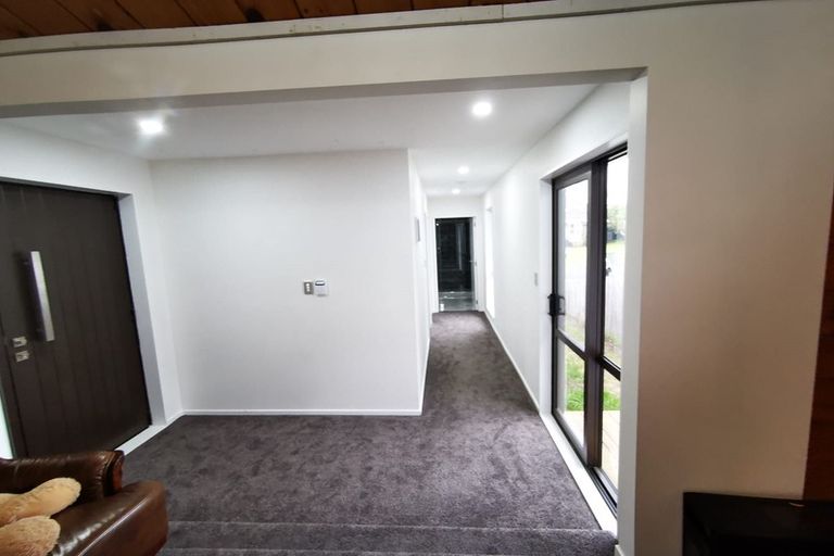 Photo of property in 5 Pinehurst Place, Wattle Downs, Auckland, 2103