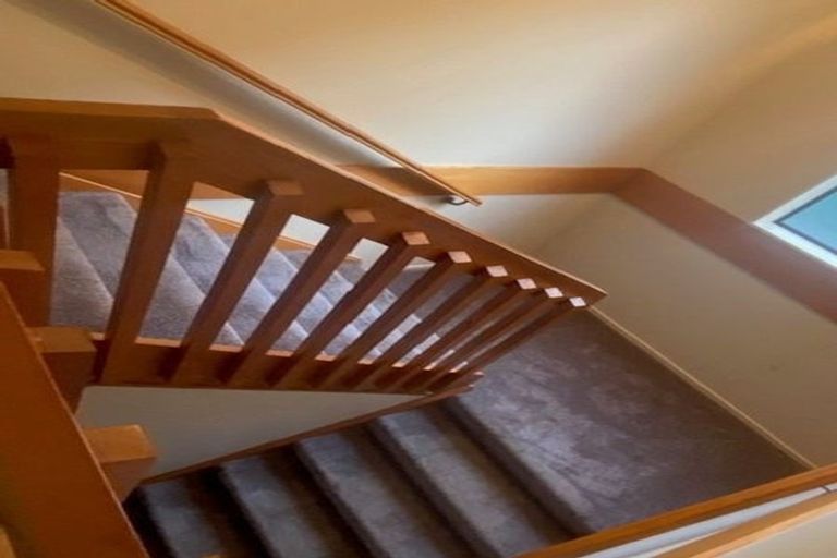 Photo of property in 68a Peterhouse Street, Tawa, Wellington, 5028