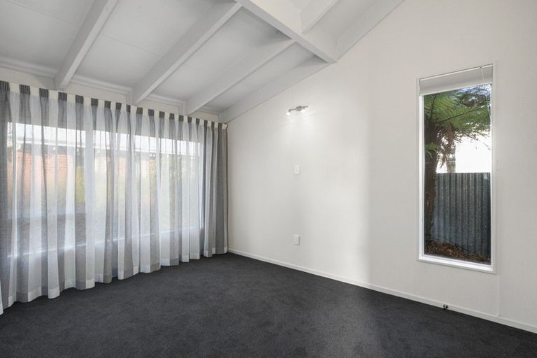 Photo of property in 86c Neville Street, Caversham, Dunedin, 9012