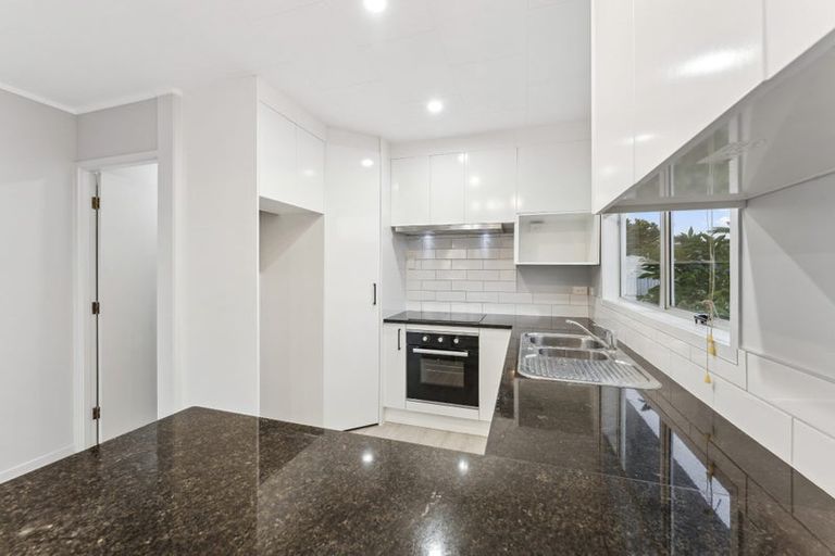 Photo of property in 68 Finlayson Avenue, Clendon Park, Auckland, 2103