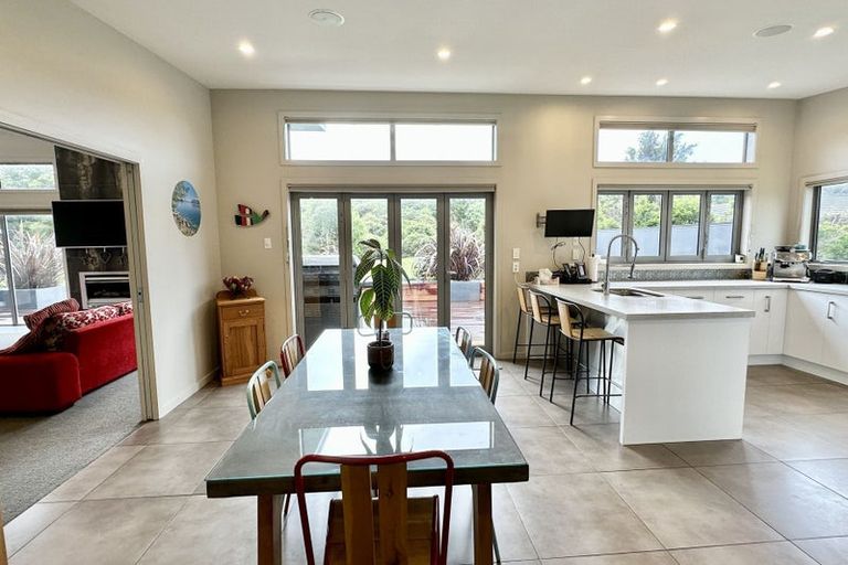 Photo of property in 32 Matua Road, Otatara, Invercargill, 9879