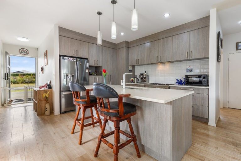 Photo of property in 12 Huarahi Pai Road, Huapai, Kumeu, 0810