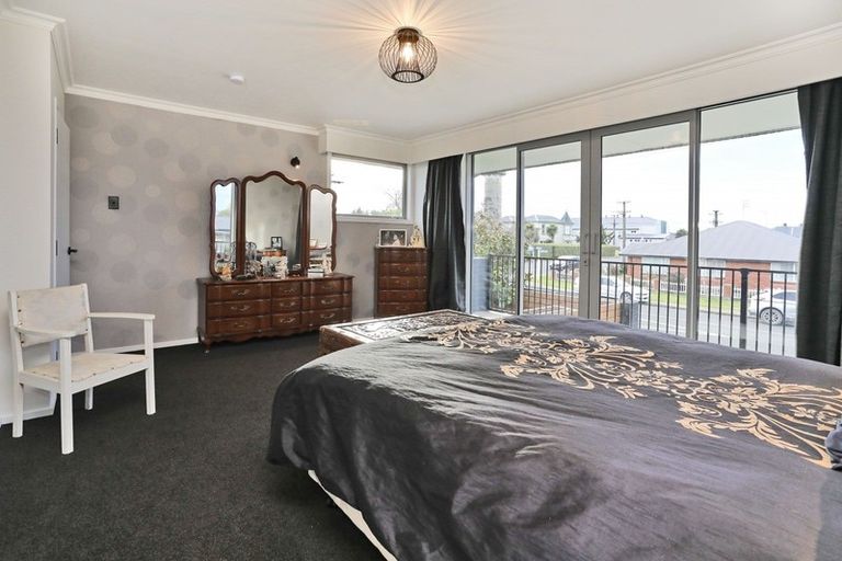 Photo of property in 27 Meldrum Street, Winton, 9720