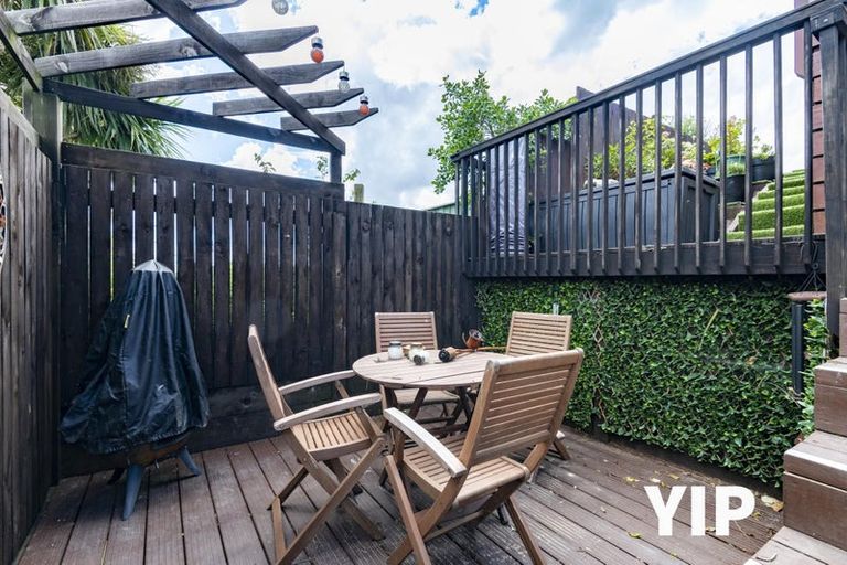 Photo of property in 30 Cedarwood Street, Woodridge, Wellington, 6037