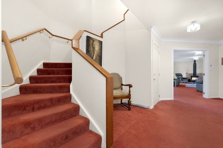 Photo of property in 4 Clayden Drive, Gulf Harbour, Whangaparaoa, 0930