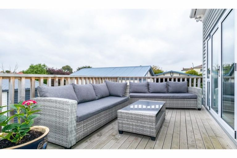 Photo of property in 290 Church Street, West End, Timaru, 7910