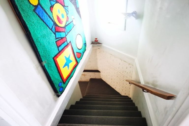 Photo of property in 34 Glenfern Road, Mellons Bay, Auckland, 2014