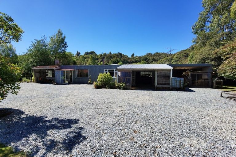 Photo of property in 76 Pine Tree Road, Kaniere, Hokitika, 7881