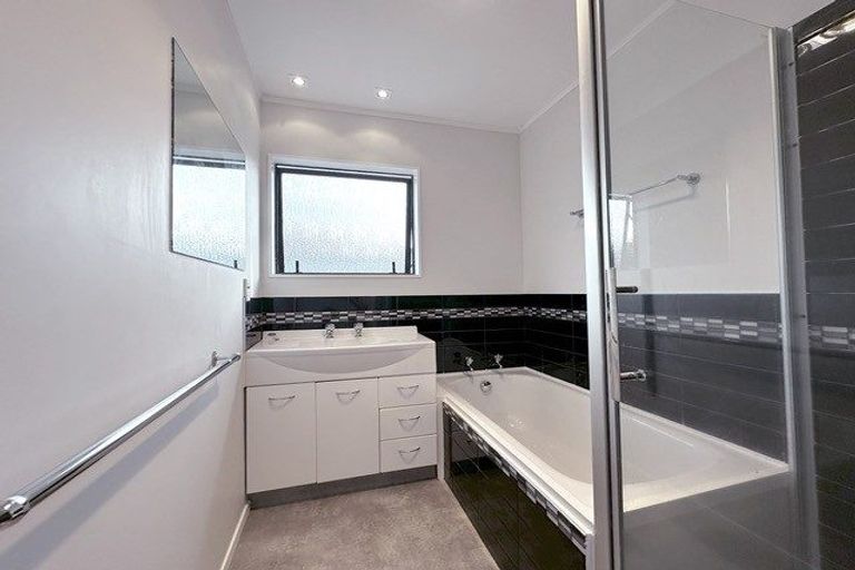 Photo of property in 56a Queen Road, Bellevue, Tauranga, 3110