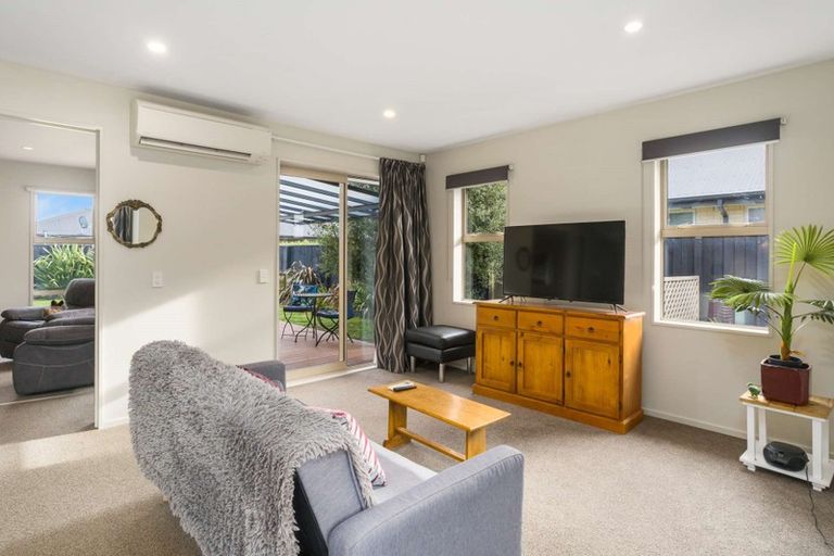 Photo of property in 13 Brockelbank Drive, Kaiapoi, 7630