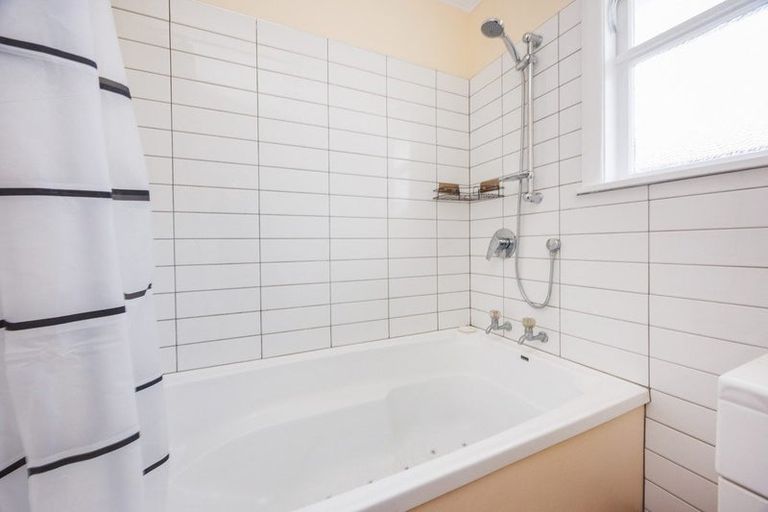 Photo of property in 40 King Street, Marton, 4710