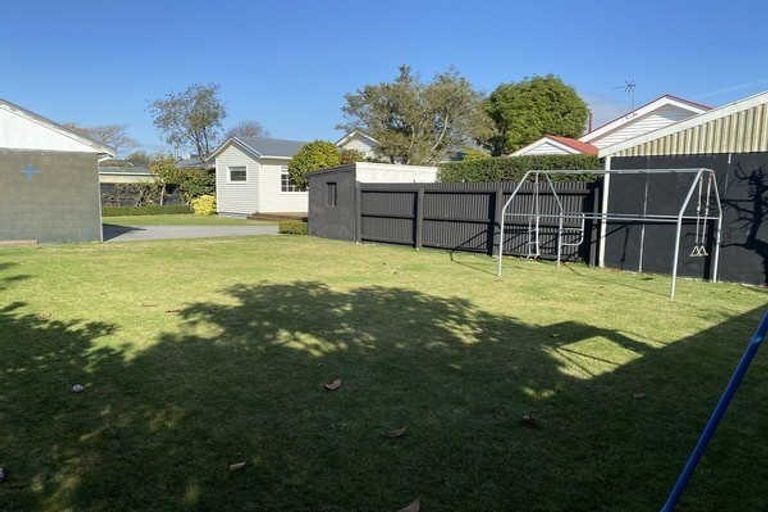 Photo of property in 38 Alpha Avenue, Strowan, Christchurch, 8052
