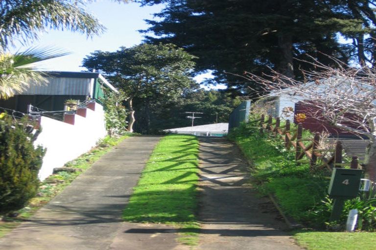 Photo of property in 4 Mccall Place, Opaheke, Papakura, 2113