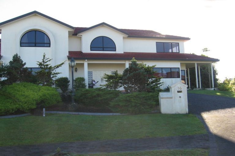 Photo of property in 16 Searidge Rise, West Harbour, Auckland, 0618