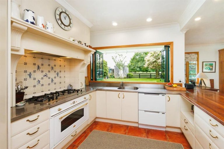 Photo of property in 552 Porewa Road, Marton, 4787