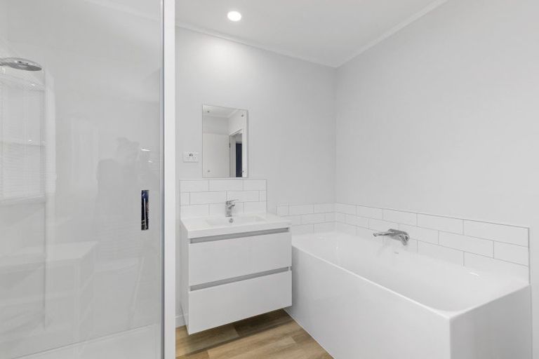 Photo of property in 3 Lemonwood Grove, Maungaraki, Lower Hutt, 5010