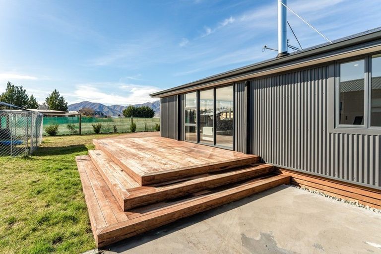 Photo of property in 9 Cirrus Place, Omarama, 9412