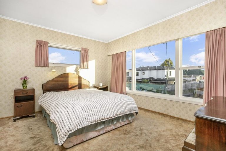 Photo of property in 23 Miles Avenue, Papatoetoe, Auckland, 2025