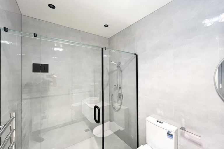 Photo of property in 13 Heketara Way, Massey, Auckland, 0614