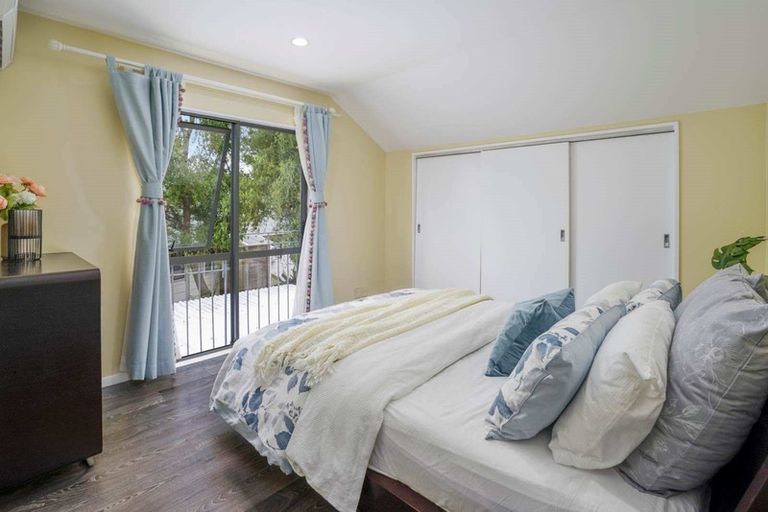 Photo of property in 32 Benchmark Drive, Massey, Auckland, 0614