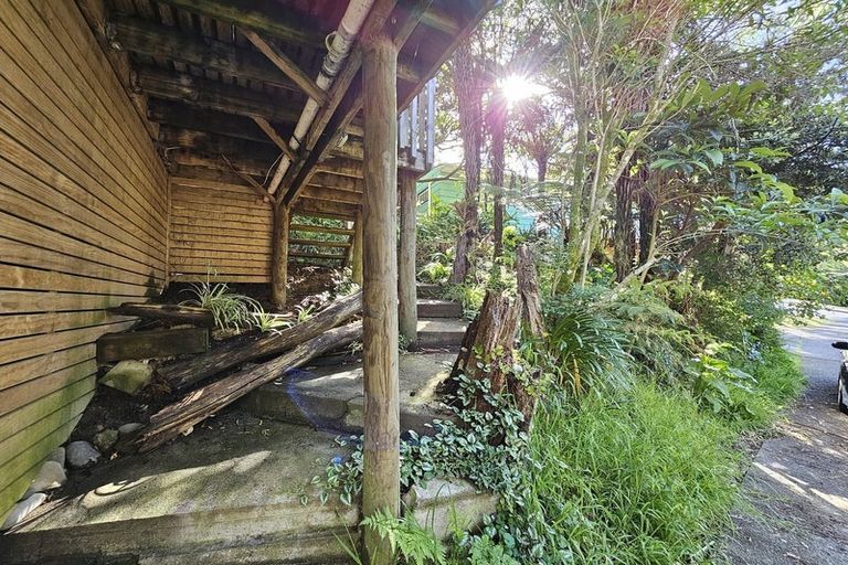 Photo of property in 50 Sunnyhaven Avenue, Beach Haven, Auckland, 0626