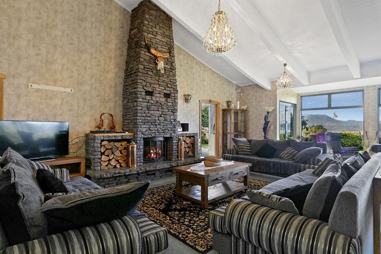 Photo of property in 35 Te Moenga Park, Acacia Bay, Taupo, 3330