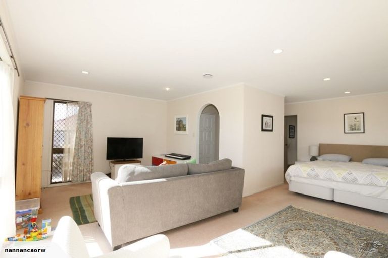 Photo of property in 24 Dianne Louise Drive, Half Moon Bay, Auckland, 2012