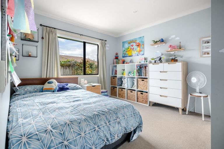 Photo of property in 1 Whitford Place, Rototuna North, Hamilton, 3210