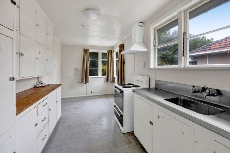 Photo of property in 5 Glenpark Avenue, Westown, New Plymouth, 4310