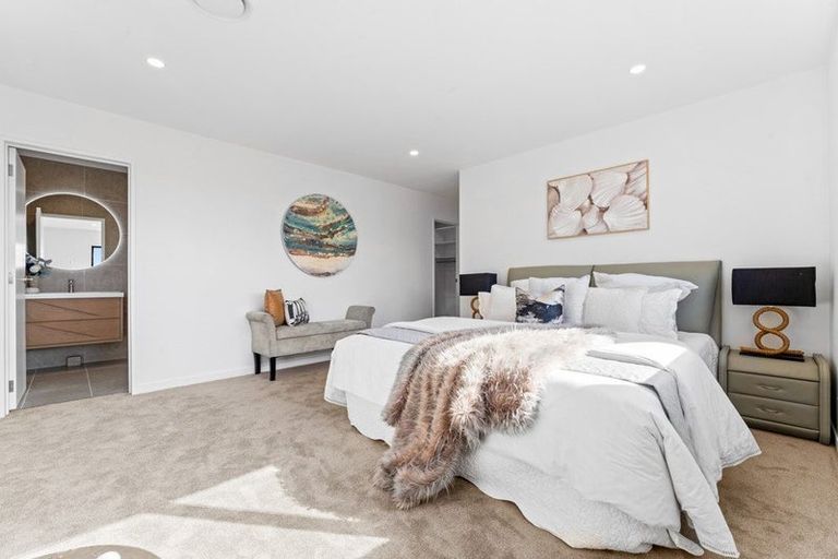 Photo of property in 3 Anehu Place, Greenhithe, Auckland, 0632