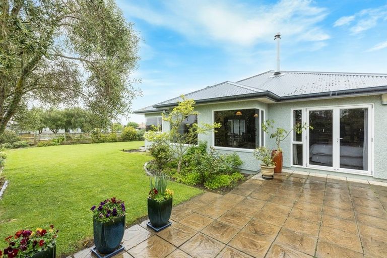 Photo of property in 12 Fairview Place, Havelock North, 4130