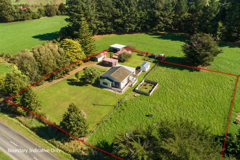 Photo of property in 481 Pohangina Valley East Road, Pohangina, Ashhurst, 4884