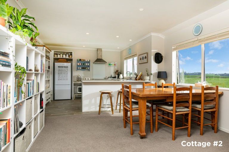 Photo of property in 76 Muriwai Road, Muriwai, 0881