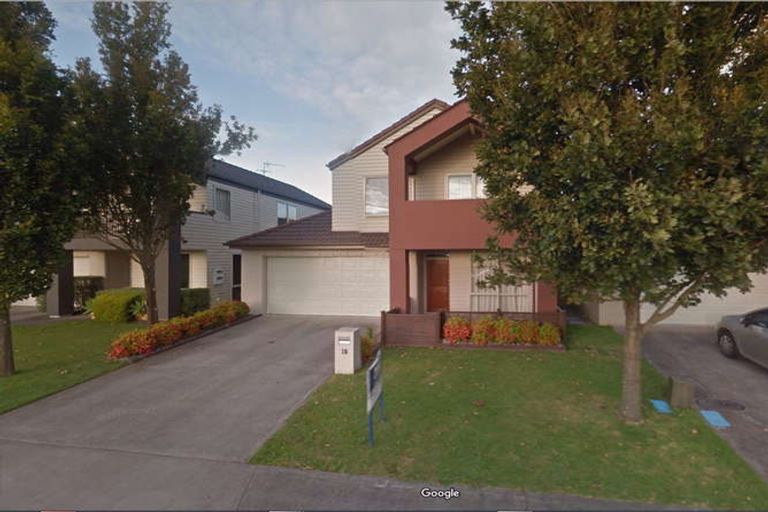 Photo of property in 18 Bruce Pulman Drive, Takanini, 2112