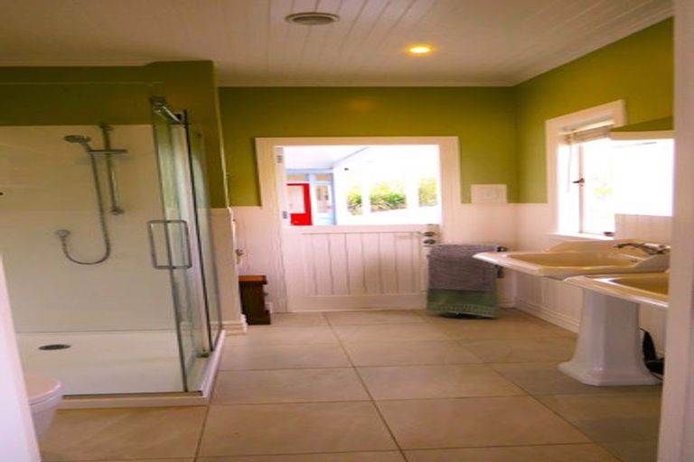 Photo of property in 956 Oneriri Road, Kaiwaka, 0573