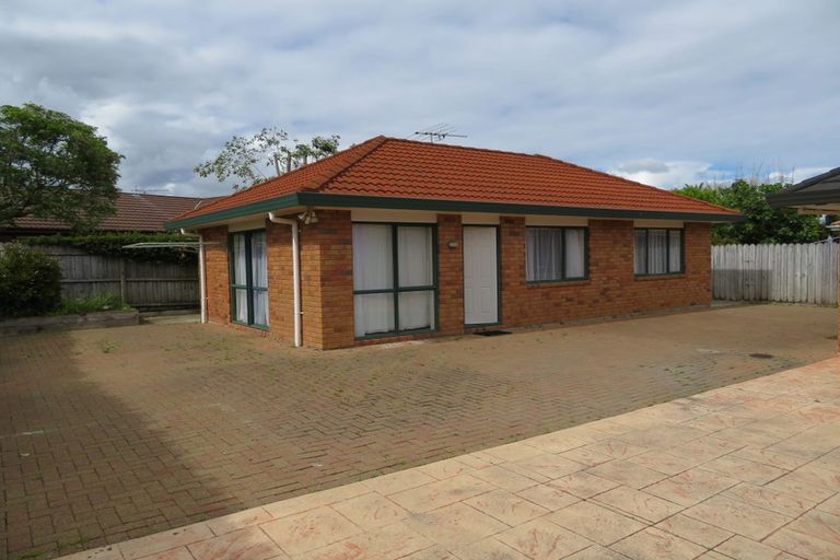 Photo of property in 38 Millhouse Drive, Northpark, Auckland, 2013