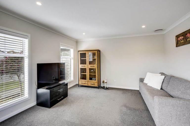 Photo of property in 20 Young Place, Taradale, Napier, 4112