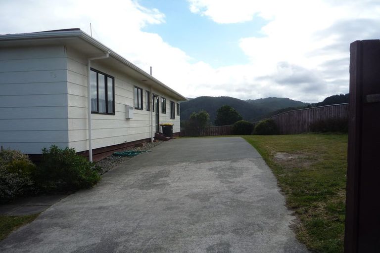 Photo of property in 73 Frobisher Street, Island Bay, Wellington, 6023