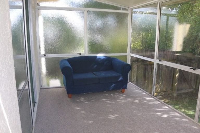 Photo of property in 9 Mcdonald Place, Awapuni, Palmerston North, 4412