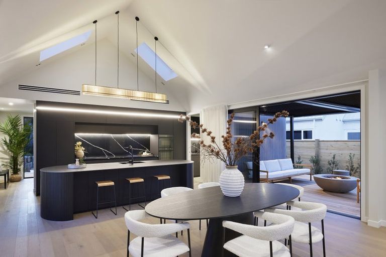 Photo of property in 2 Maeha Drive, Matakana, 0985