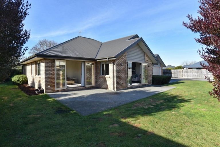 Photo of property in 22 Cedar Place, Rangiora, 7400