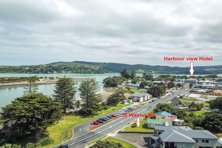 Photo of property in 20 Wainui Road, Raglan, 3225