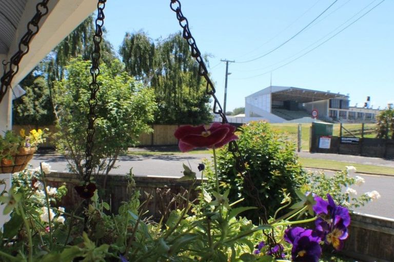 Photo of property in 11 Sarjeant Street, Gonville, Whanganui, 4500