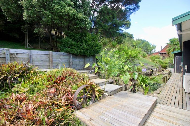 Photo of property in 6 Pohutukawa Grove, Whitianga, 3510
