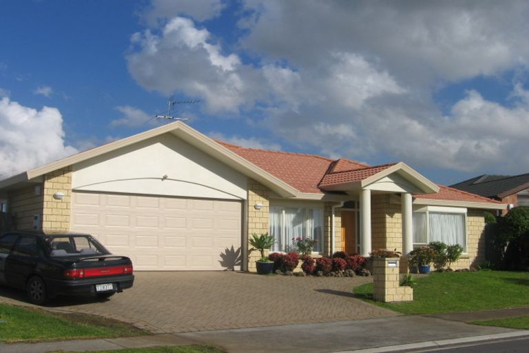 Photo of property in 7 Shankill Place, East Tamaki, Auckland, 2013