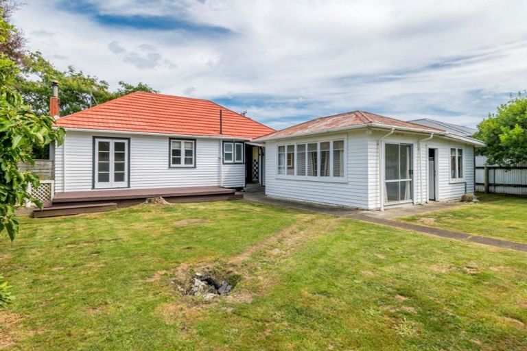Photo of property in 13 Saint Annes Street, Levin, 5510